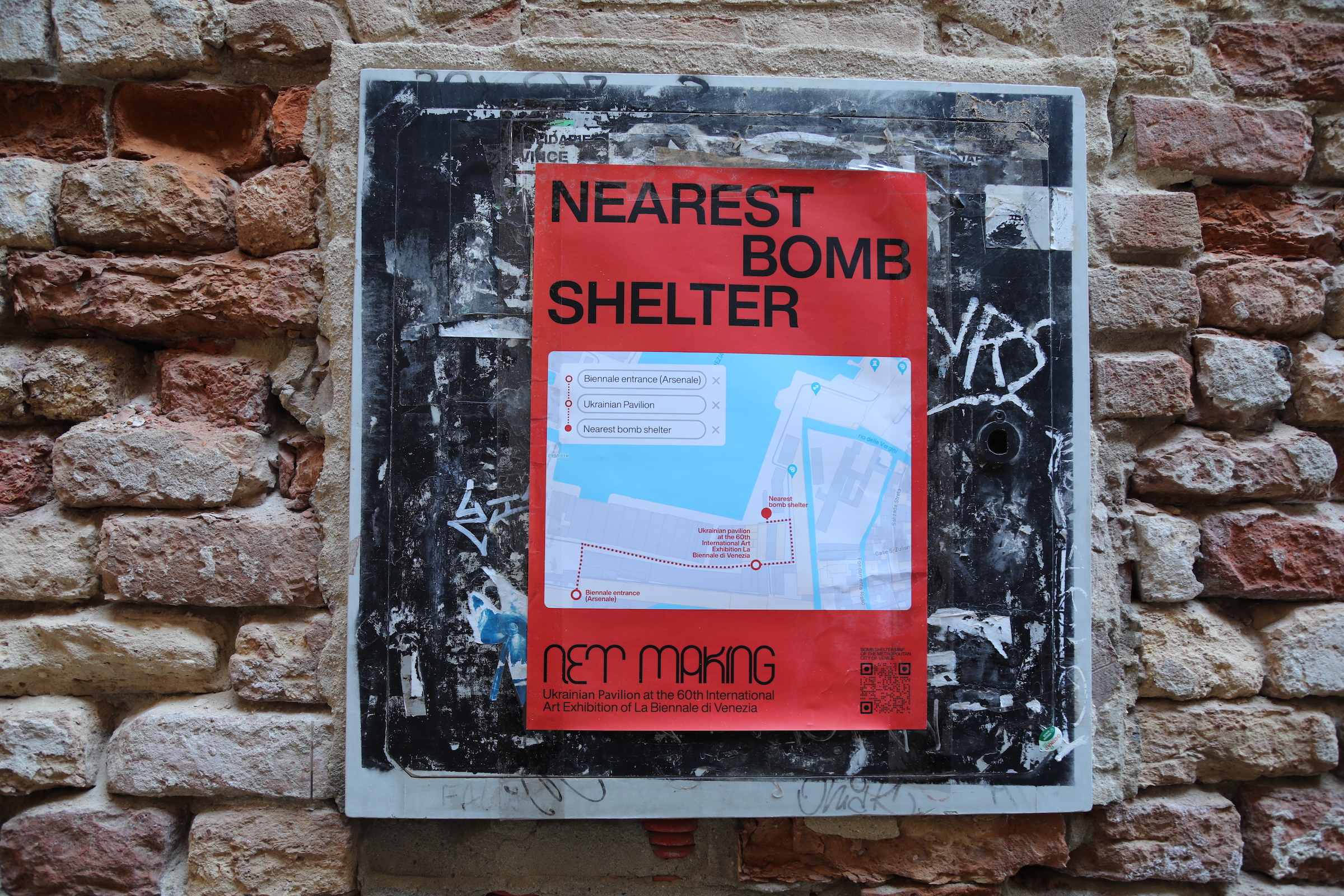 Bomb Shelter Posters in Venice Evoke the Reality of War in Ukraine