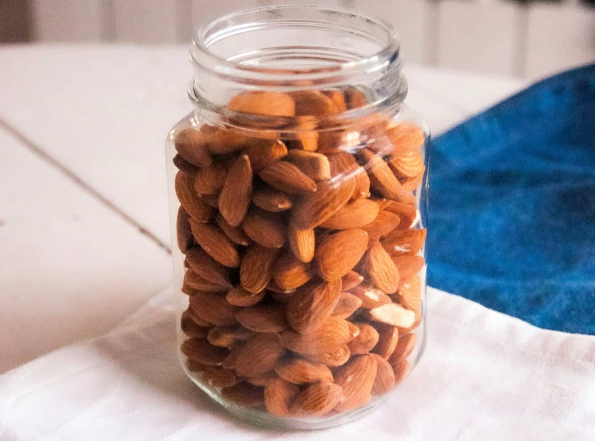 How To Make Almond Milk With Just 3 Ingredients