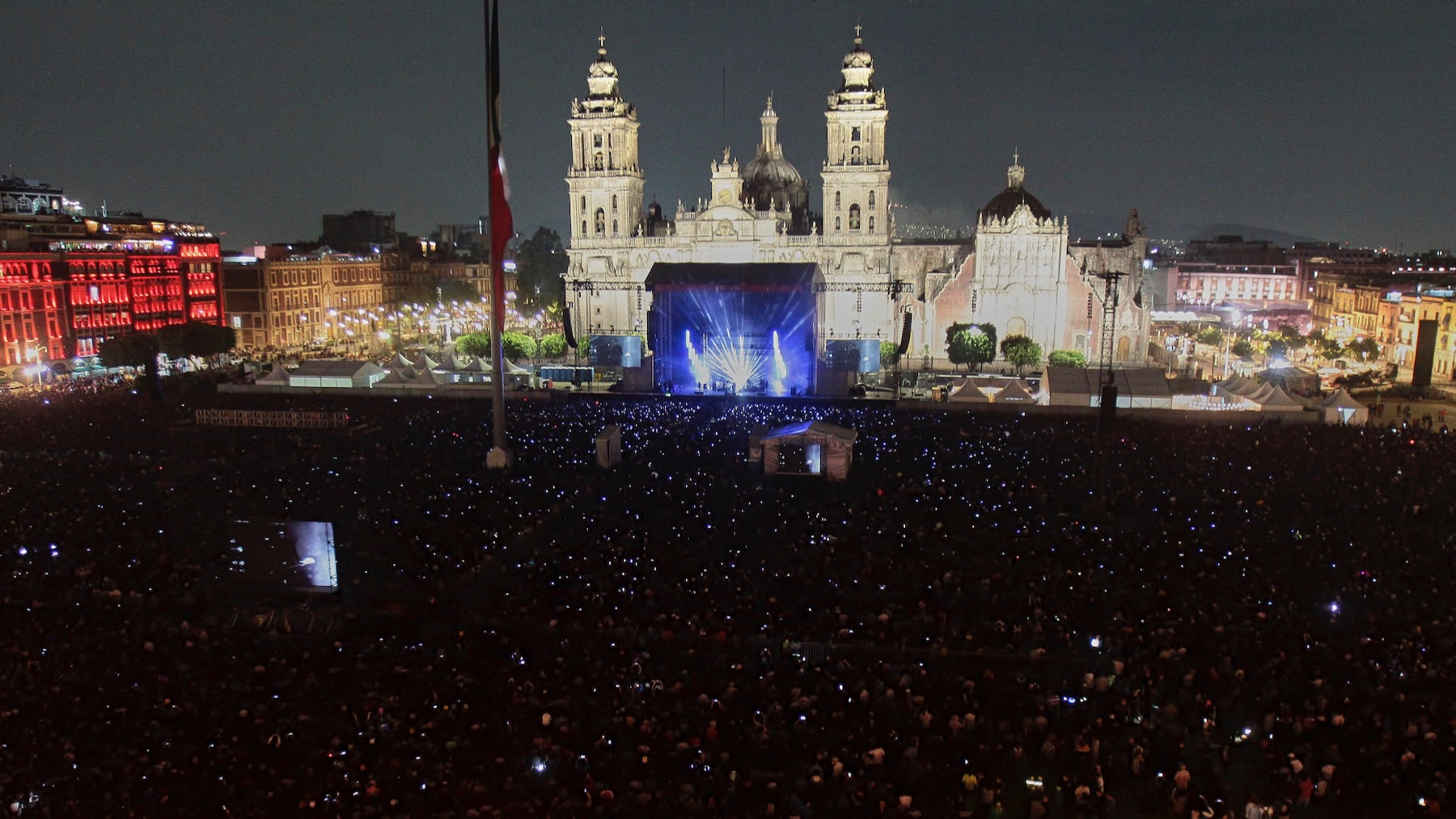 Interpol Perform Concert for 160,000 People in Mexico City