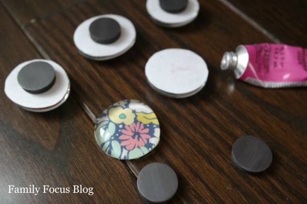 Pretty DIY Magnets For Mother’s Day