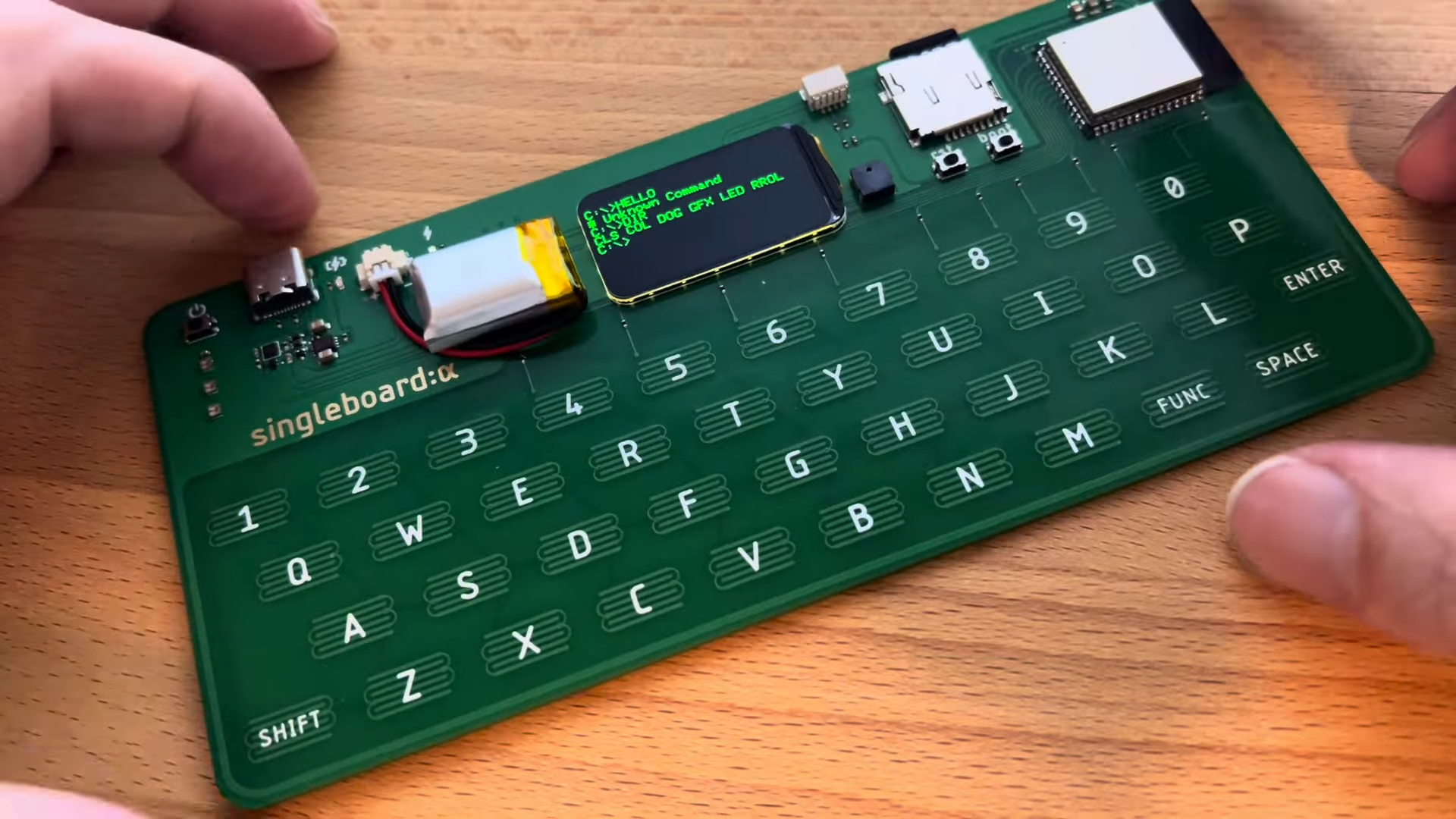 Singleboard: Alpha Is A Very Stylish Computer On A Single PCB