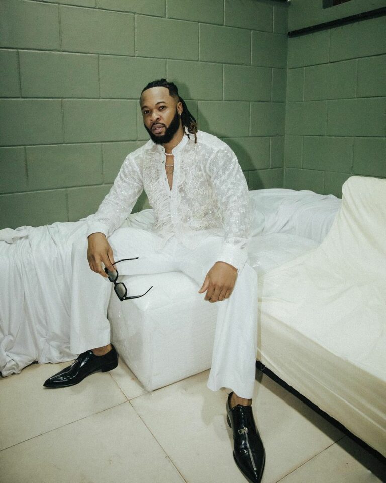 BREAKING: Singer Flavour Loses Dad – TheNGblog