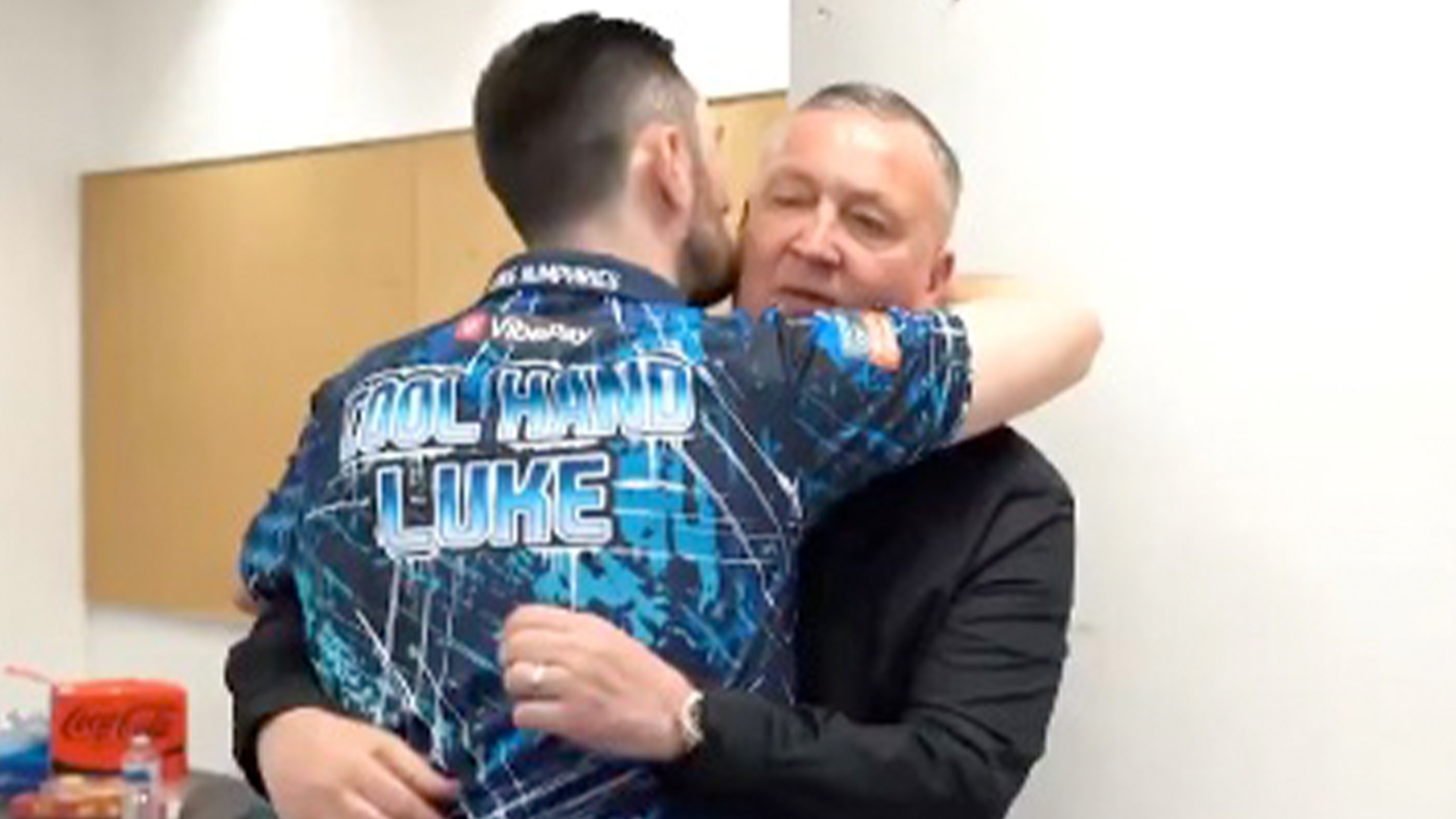 Classy Luke Humphries reduces fans to tears as he embraces darts legend Glen Durrant after tragic loss of his dad