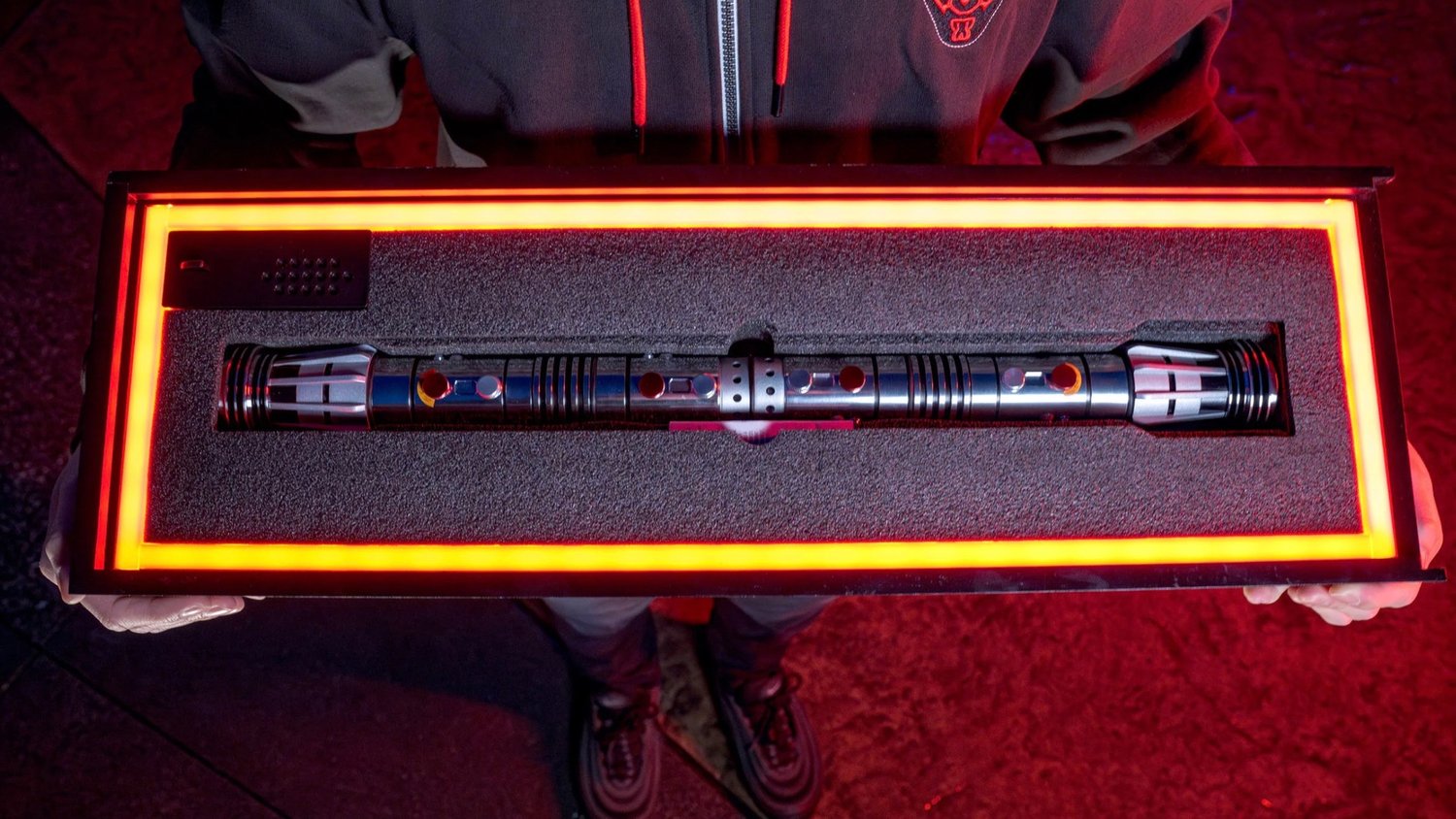 Darth Maul Legacy Lightsaber Hilt Replica Will Drop on Star Wars Day — GeekTyrant