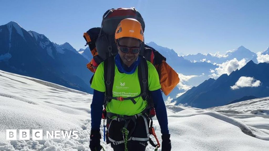 Kenyan climber found dead after disappearing on Everest