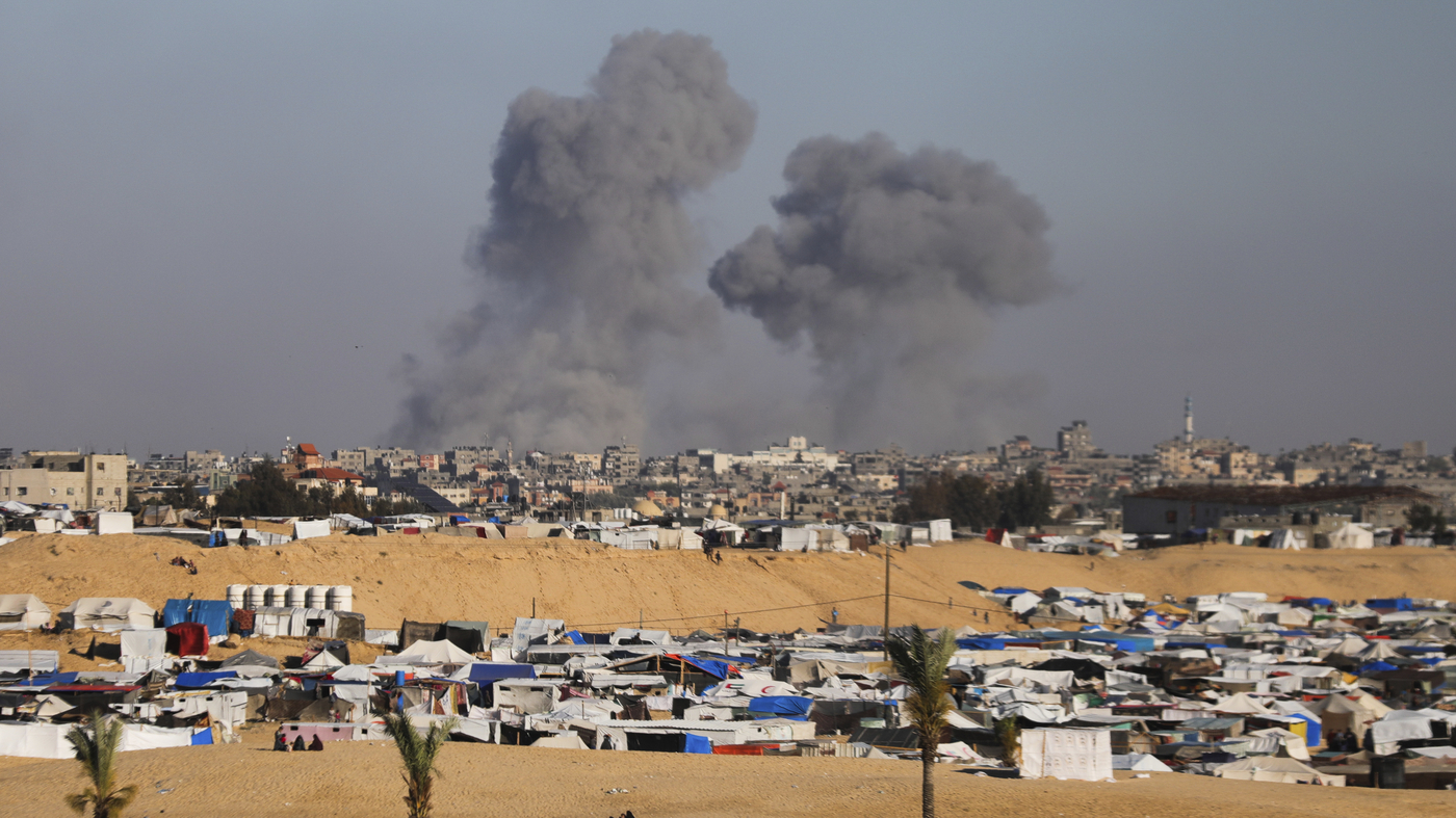 U.S. paused bomb shipment to Israel to signal concerns over Rafah, official says : NPR