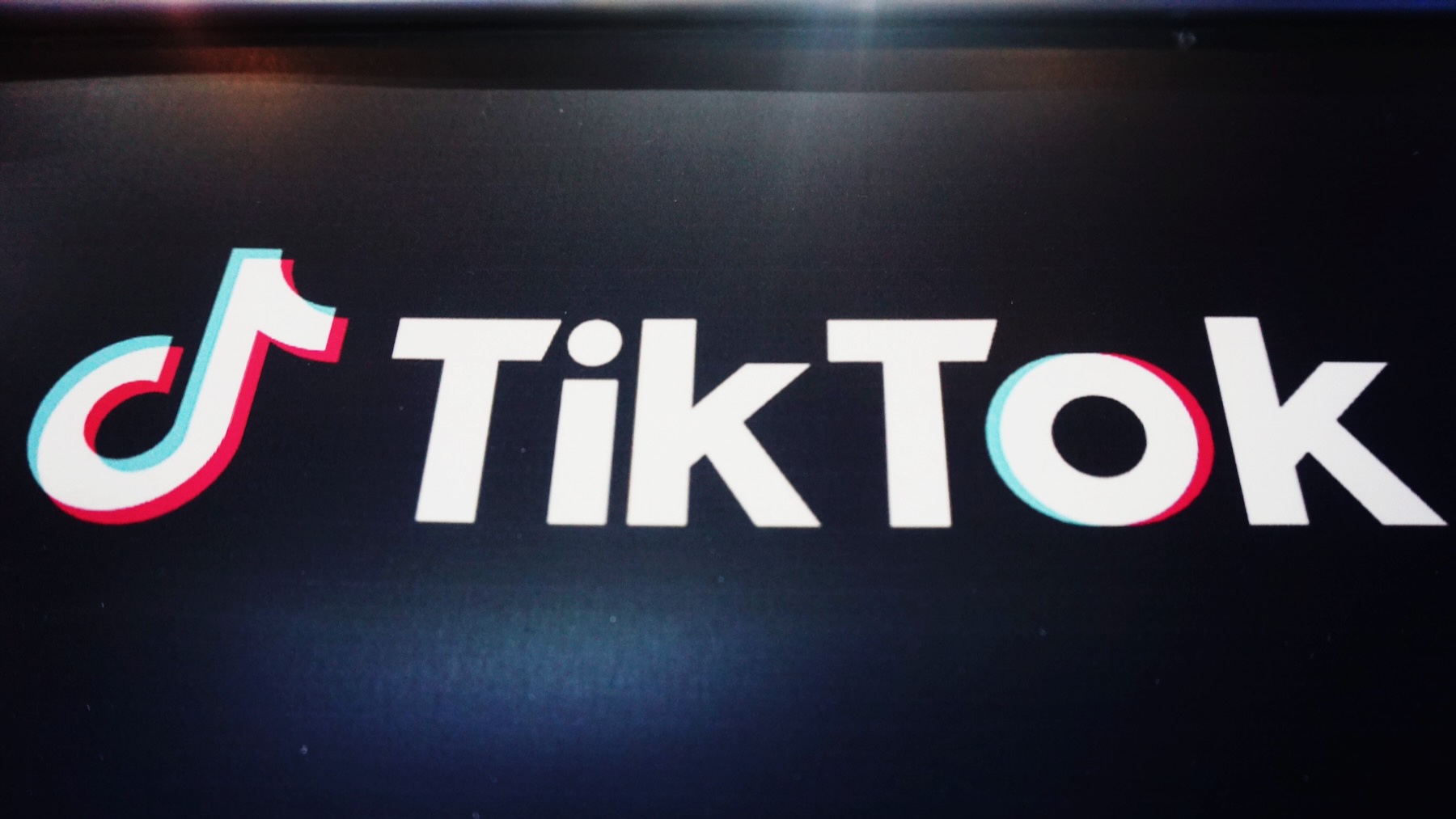 Universal Music Group and TikTok Agree to New Licensing Deal