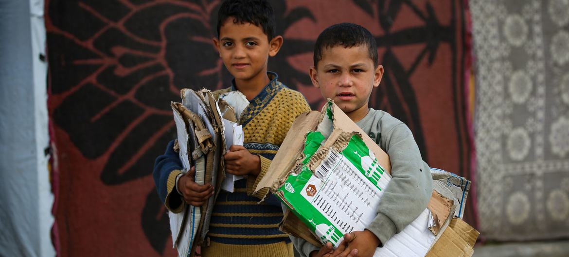 Amid Gaza war, children now work so families can survive: ILO — Global Issues