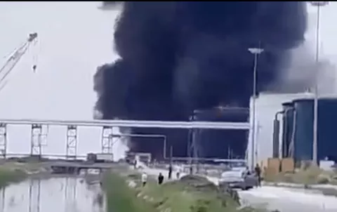 Fire Outbreak At Dangote Refinery – TheNGblog