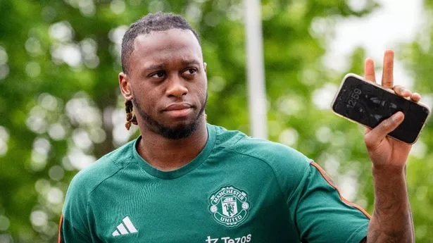 Man Utd Transfer News: Edson Alvarez Breaks Silence On Links As Aaron Wan-Bissaka ‘Set For Move’ – TheNGblog