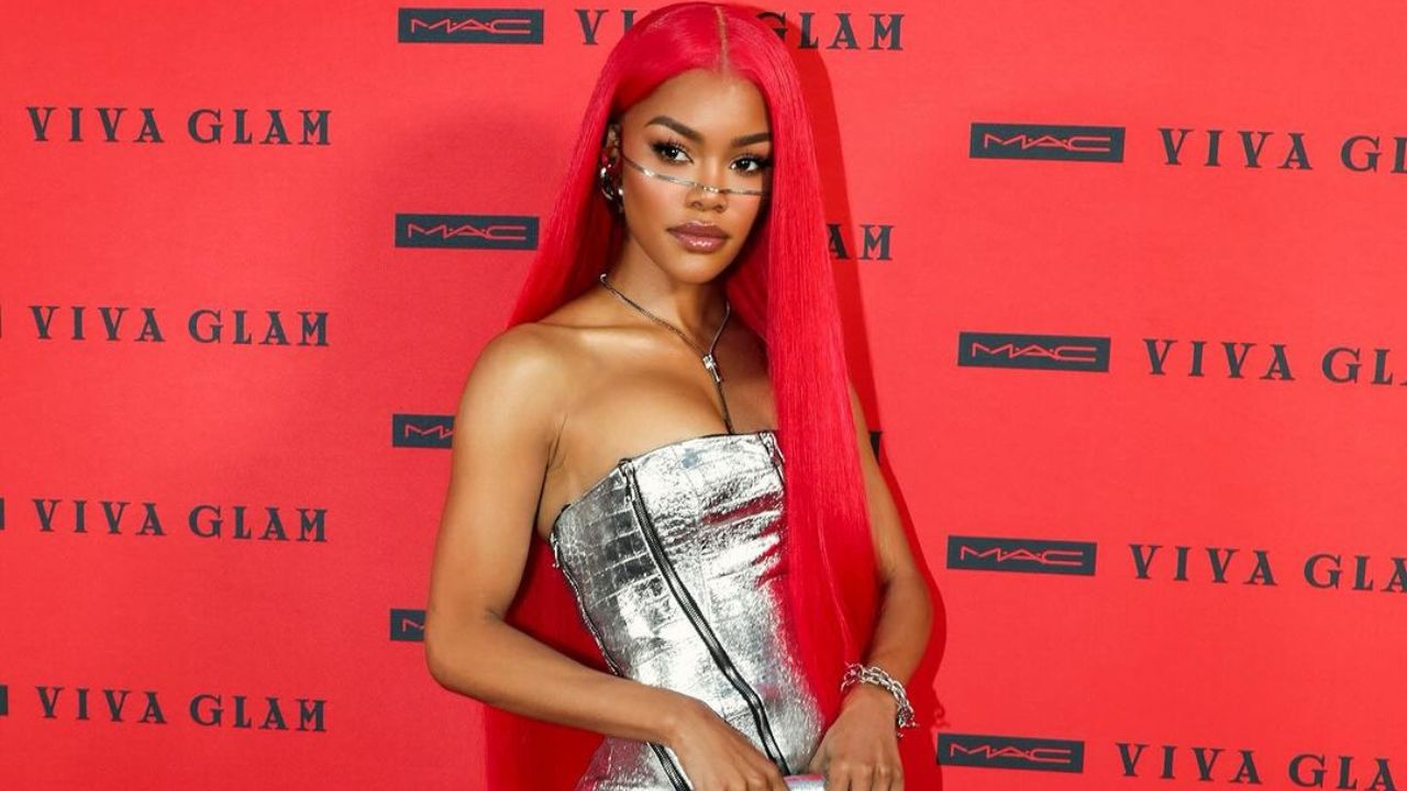 Teyana Taylor Stunned in a Silver Metallic LaQuan Smith Dress to the MAC Viva Glam Ball in New York – Fashion Bomb Daily