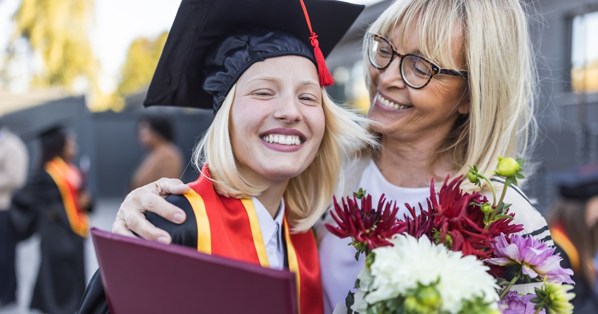 The Do’s & Don’ts Of Financially Supporting Your New Grad, According To Experts