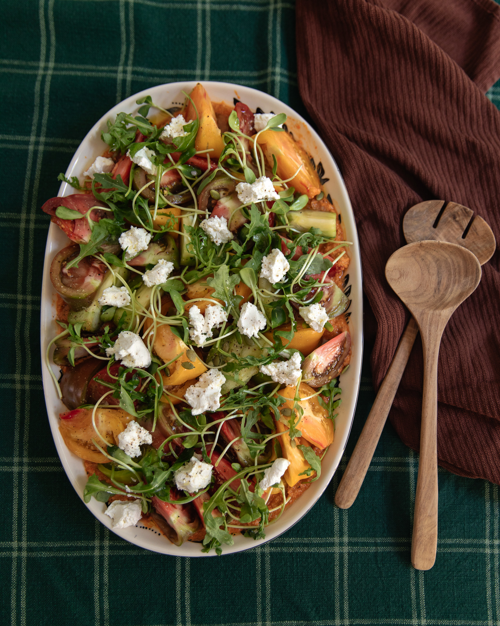 10-Minute Tomato Salad with Red Pepper Dressing