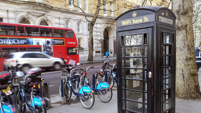 British Commuters Get Their WiFi Hacked