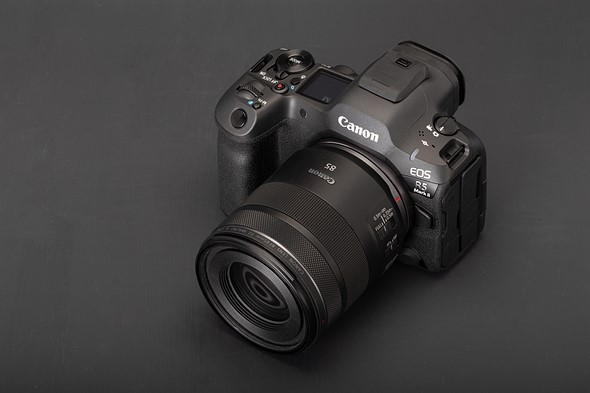 Canon EOS R5 II updates: bug fixes, and 24p videos with an older battery