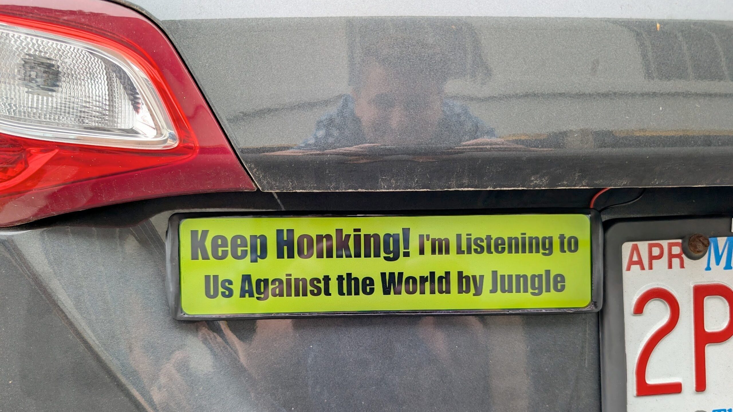 Digital Bumper Sticker Tells Everyone What You’re Listening To