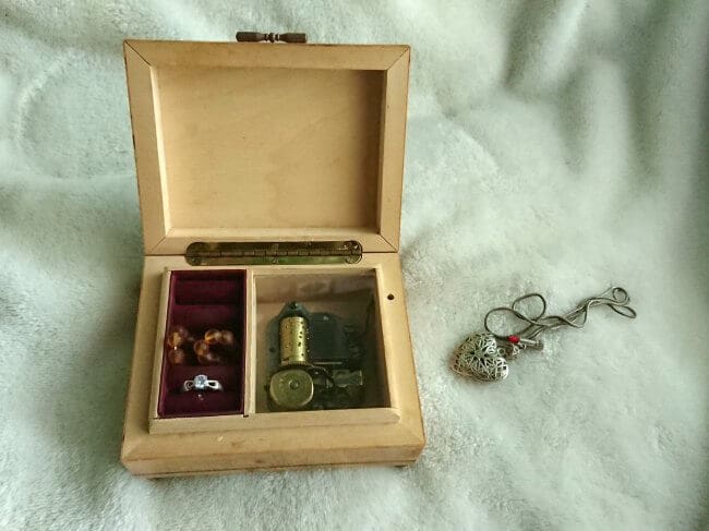 heirloom gift for daughter- jewelry box and locket