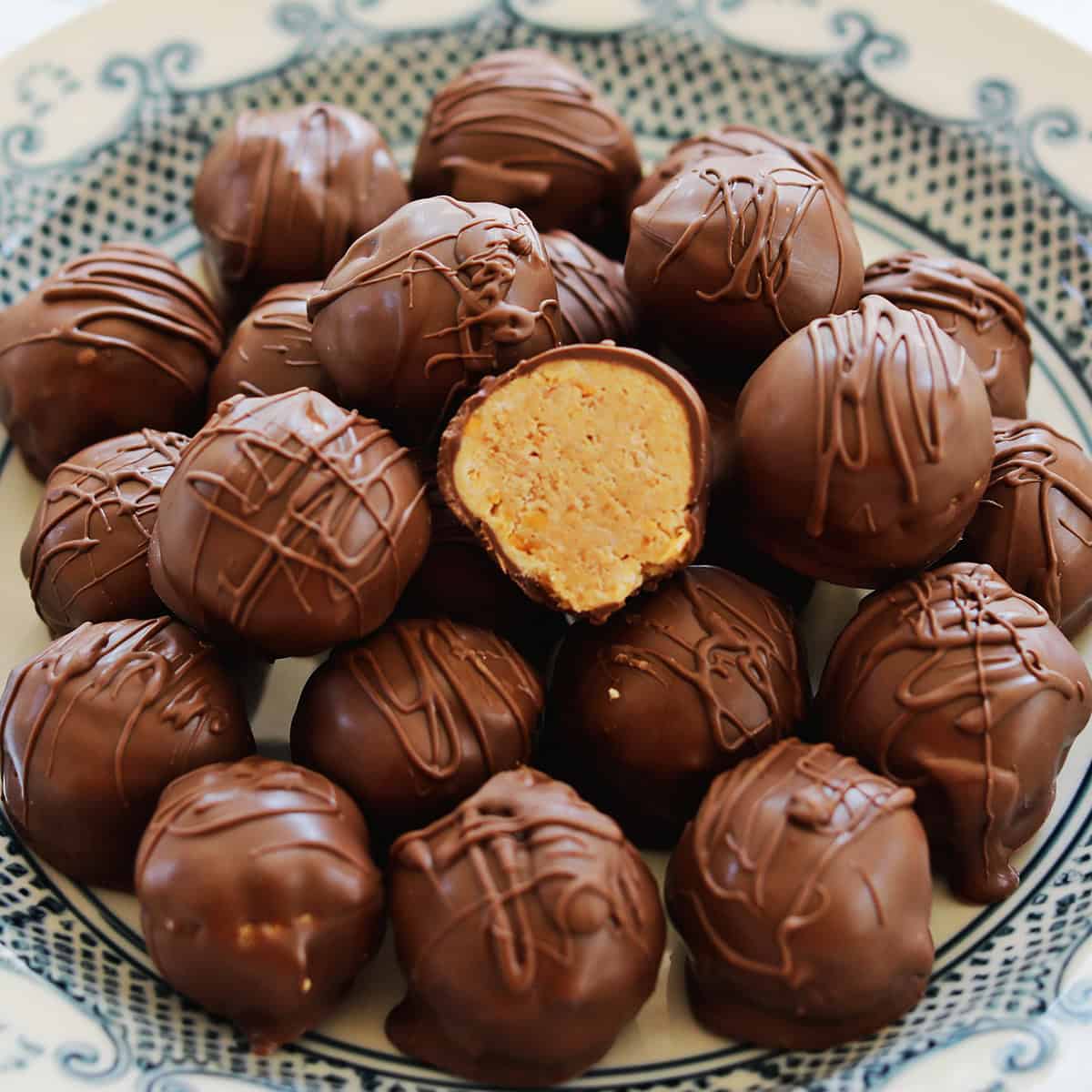 Peanut Butter Balls – A Beautiful Mess