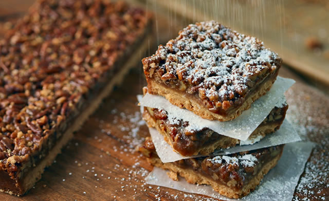 Maple Pecan Pie Bars Recipe