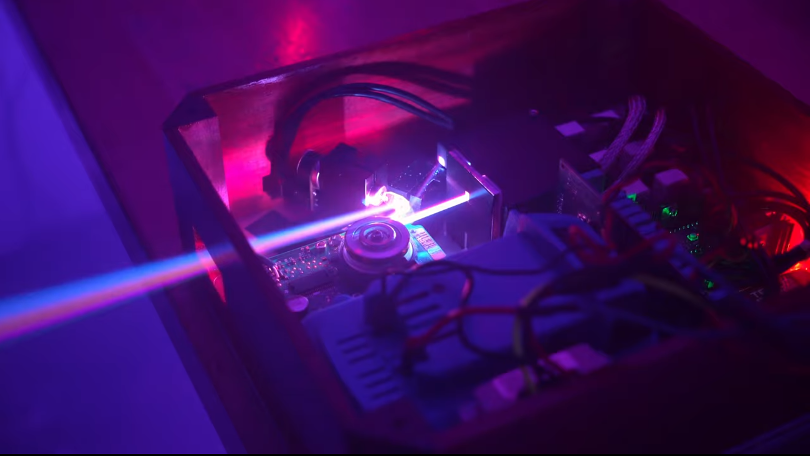 Upgraded Raster Laser Projector Goes RGB