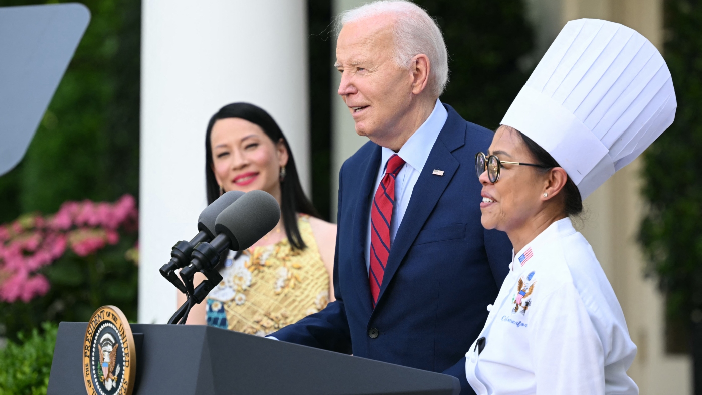 What does a busy president want to eat? This White House chef knows : NPR