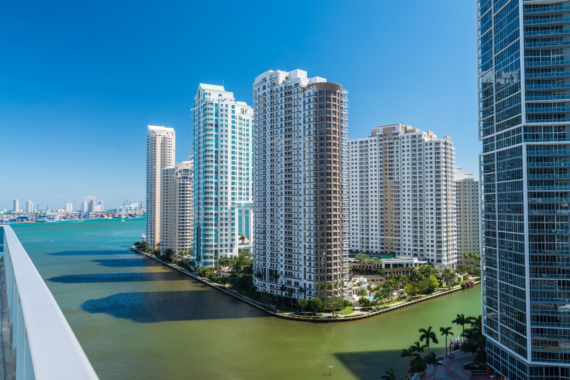 Why Condo HOA Fees Are Suddenly Surging in Florida